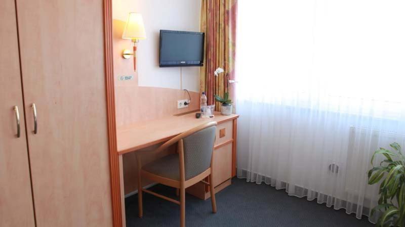 Hotel Wetterau - Self-Check-In Wölfersheim Exteriér fotografie
