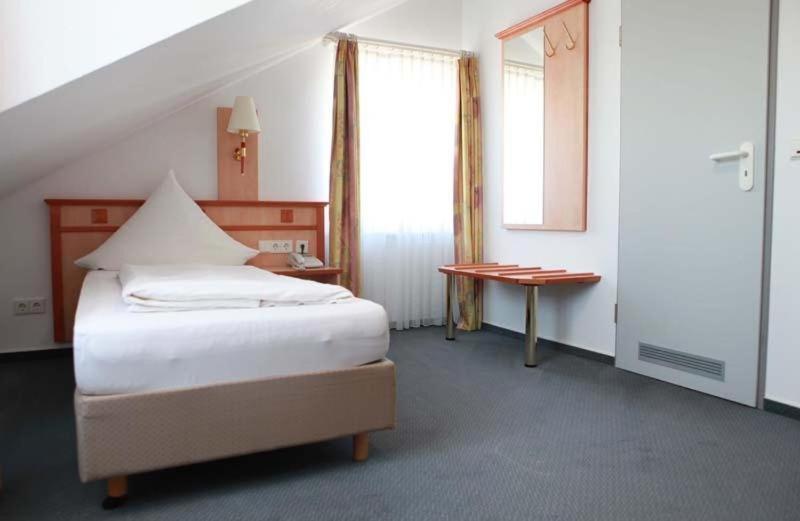 Hotel Wetterau - Self-Check-In Wölfersheim Exteriér fotografie