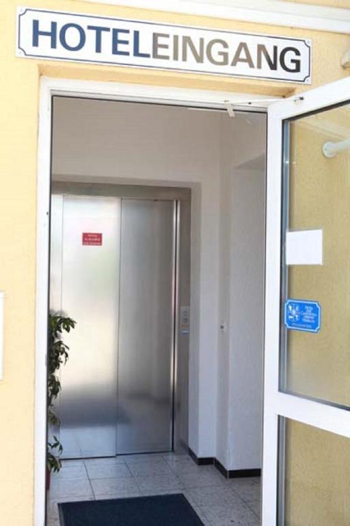 Hotel Wetterau - Self-Check-In Wölfersheim Exteriér fotografie