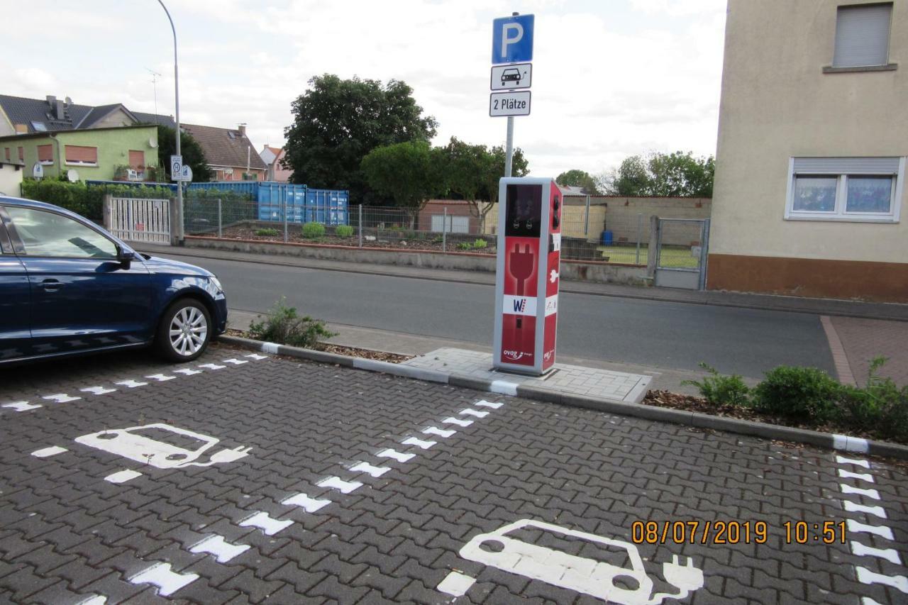 Hotel Wetterau - Self-Check-In Wölfersheim Exteriér fotografie